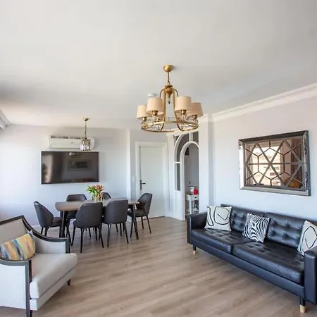 Top Rated! Bosphorus View 4Br Sleeps 9 * Istanbul