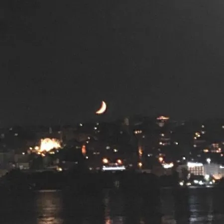 Rated! Bosphorus View 4br Sleeps 9 *