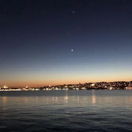 Top Rated! Bosphorus View 4Br Sleeps 9 Lägenhet Istanbul