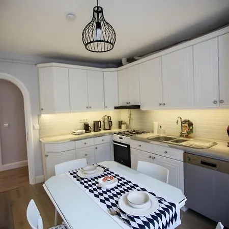 Top Rated! Bosphorus View 4Br Sleeps 9 Lägenhet *