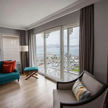 Top Rated! Bosphorus View 4Br Sleeps 9 Lägenhet