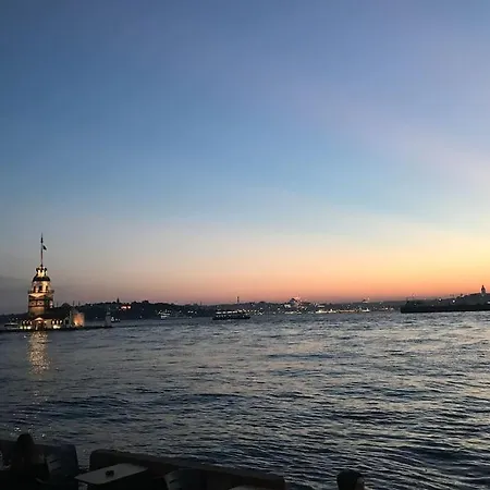 Apartamento Rated! Bosphorus View 4br Sleeps 9