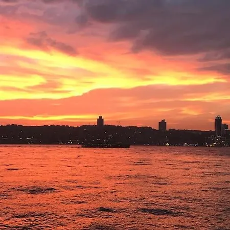 Top Rated! Bosphorus View 4Br Sleeps 9 * Istanbul