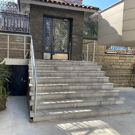 Top Rated! Bosphorus View 4Br Sleeps 9 Lägenhet