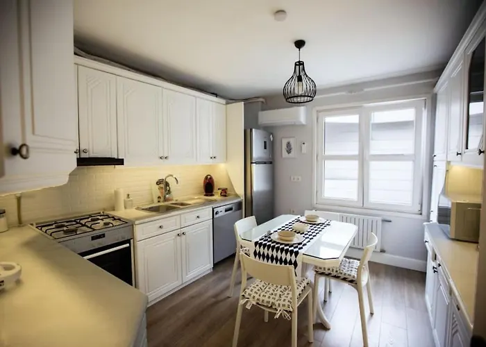 Bogaz Yali Dairesi Istanbul