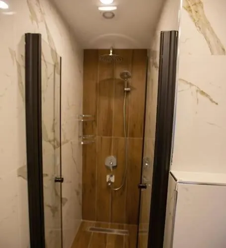 Bogaz Yali Dairesi * Istanbul